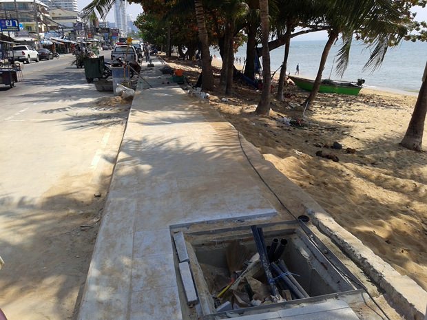 Das Jomtien Beach Facelift ist bereits in Arbeit. 